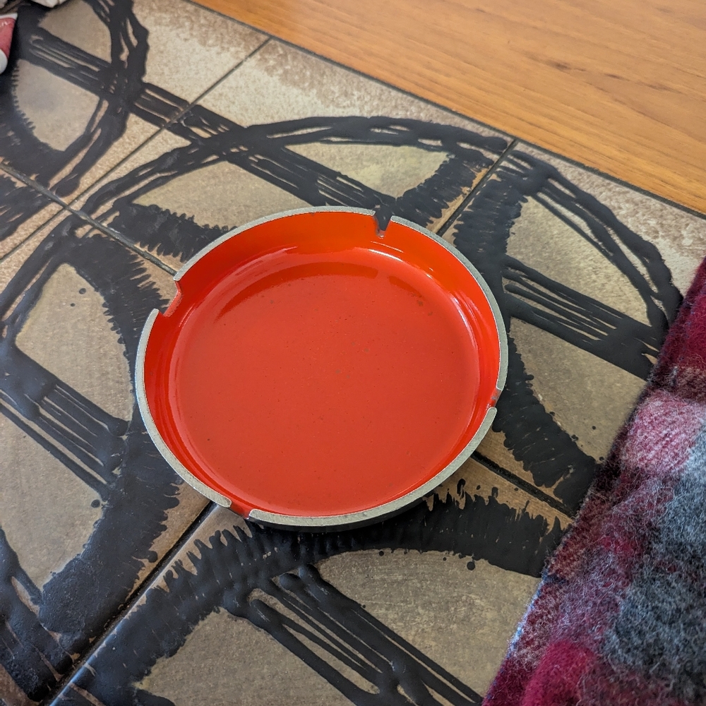 Vintage Large MCM Mid century modern atomic ashtray silver orange red metal